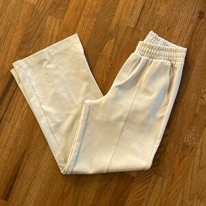 Old Navy Active Dynamic Fleece High-Rise Wide Leg pants